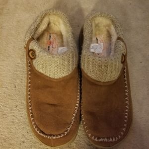 Moccasins 9-10